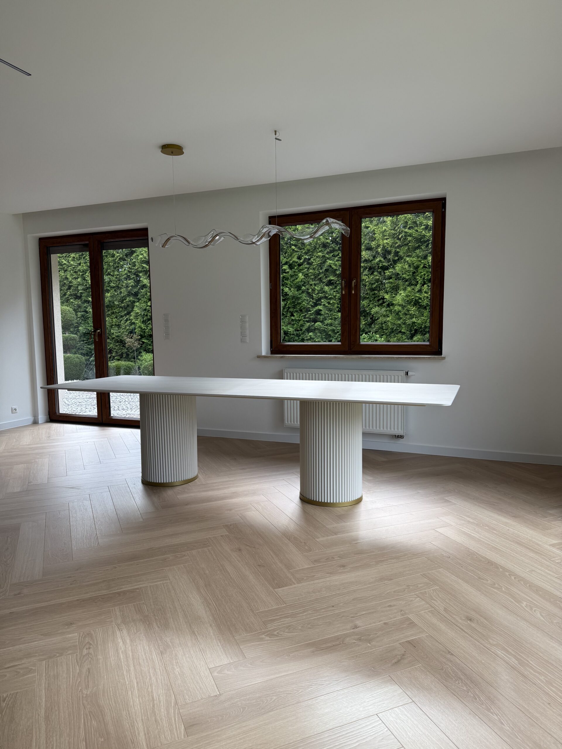 Gotowy stół Sułkowski Studio dopasowany do wnętrza klienta